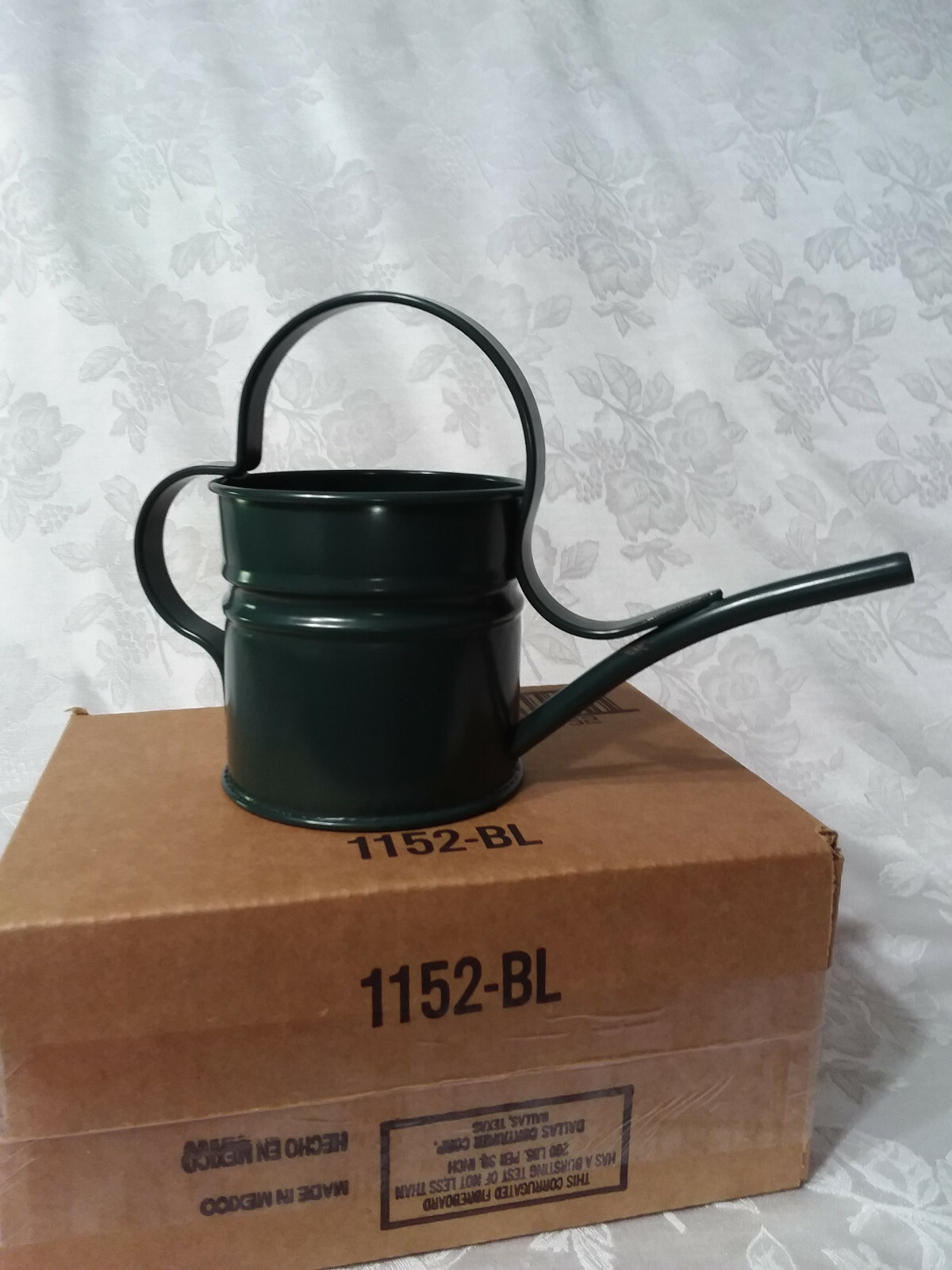 Home Interiors Hunter Green “Watering Time” Mini-Planter/ Metal Watering Can/NIB