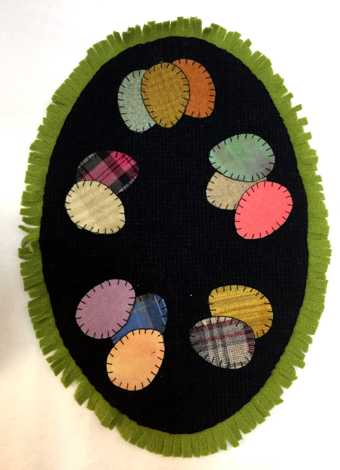 Handmade Placemat Felt Fringed Oval Egg Pattern & Faux Grass Birds Nest w/Eggs