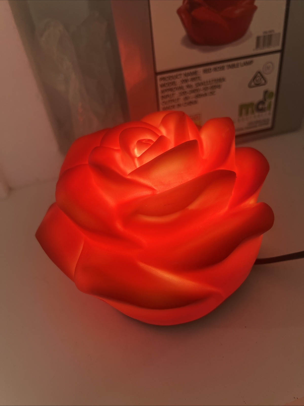 MDI Australia Red Rose Table Lamp Romantic Decor Light Gift Model XW-RRTL