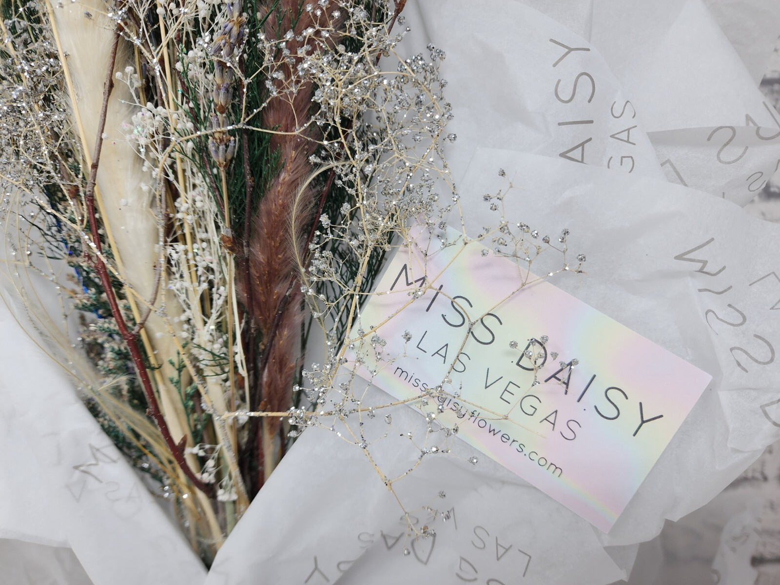 Miss Daisy Large Dried Floral Bouquet, Arrangement 100% All Natural Real Flowers