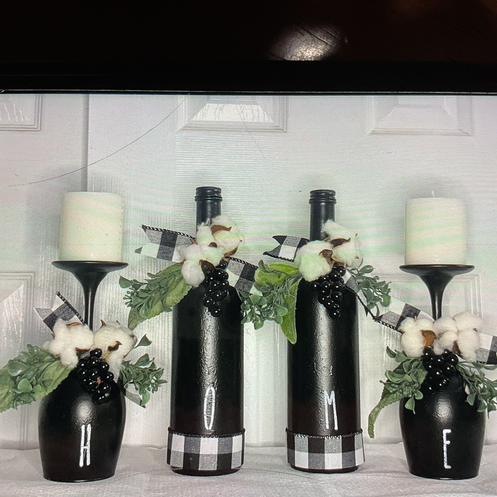 Primitive Christmas Wine Glass Decor