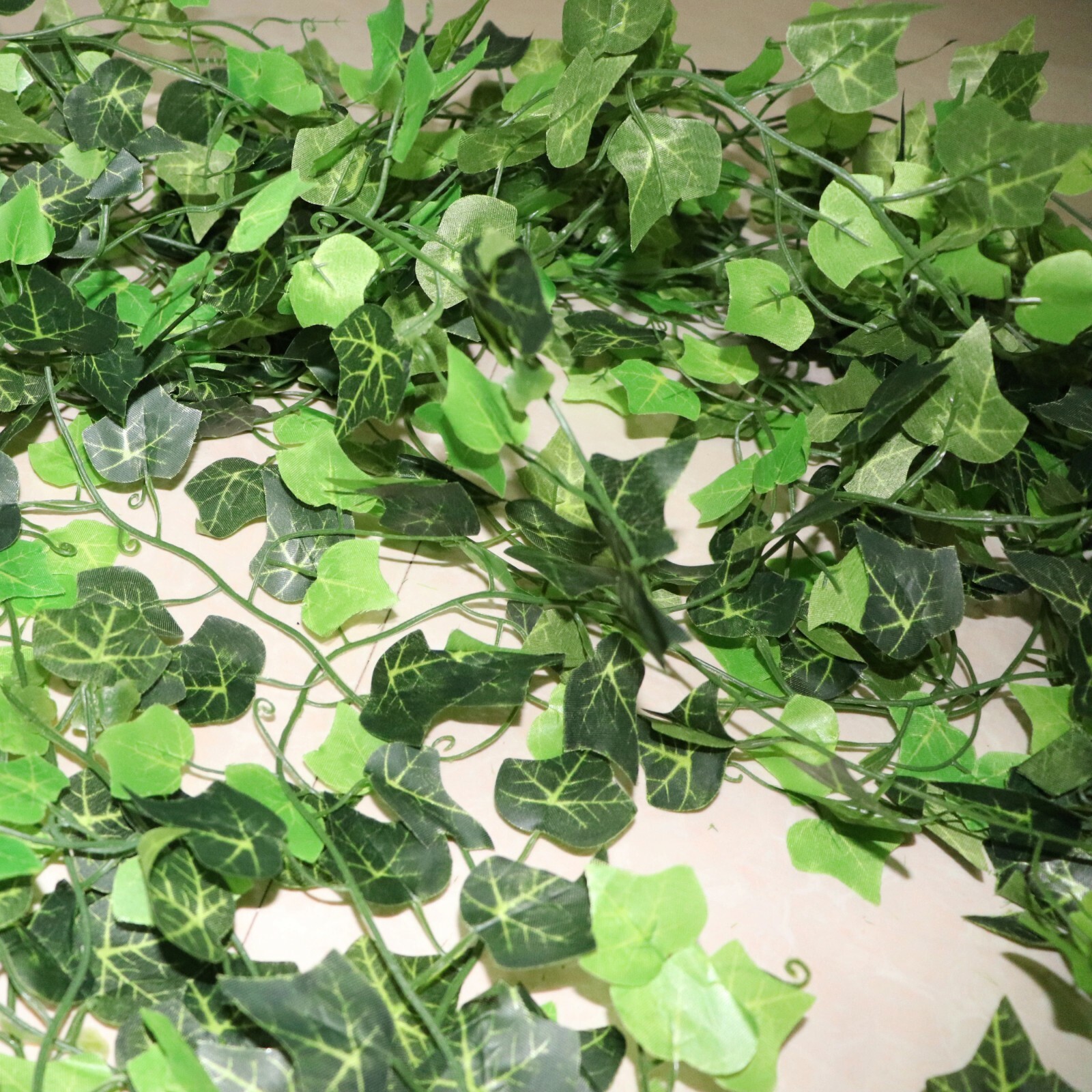 100pcs Leaf 1 piece 2.4M Home Decor Artificial Ivy Leaf Garland Plants