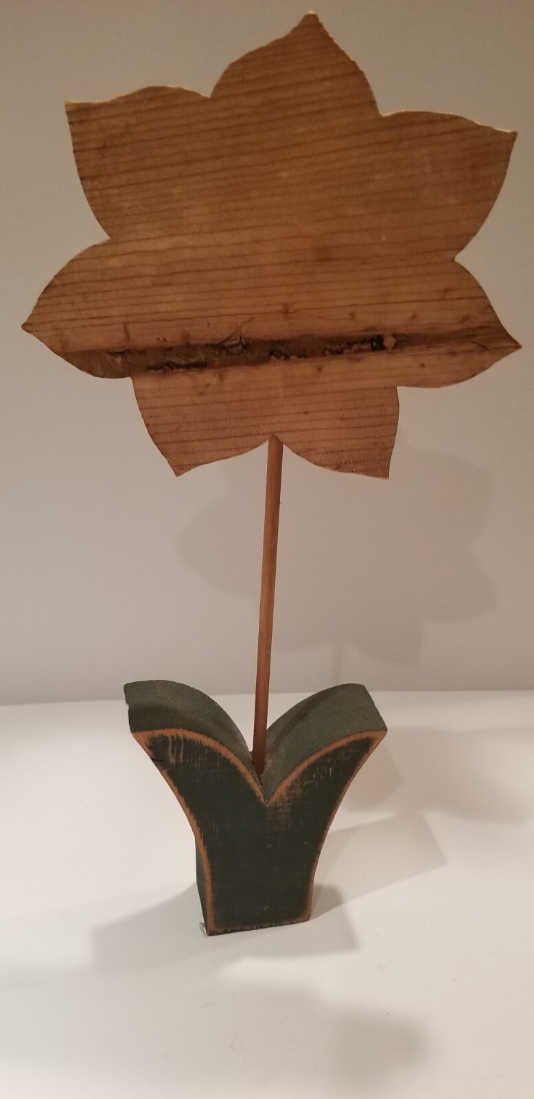 🌷Rustic Wooden Flowers—Hand Painted— Use Indoors or Outdoors