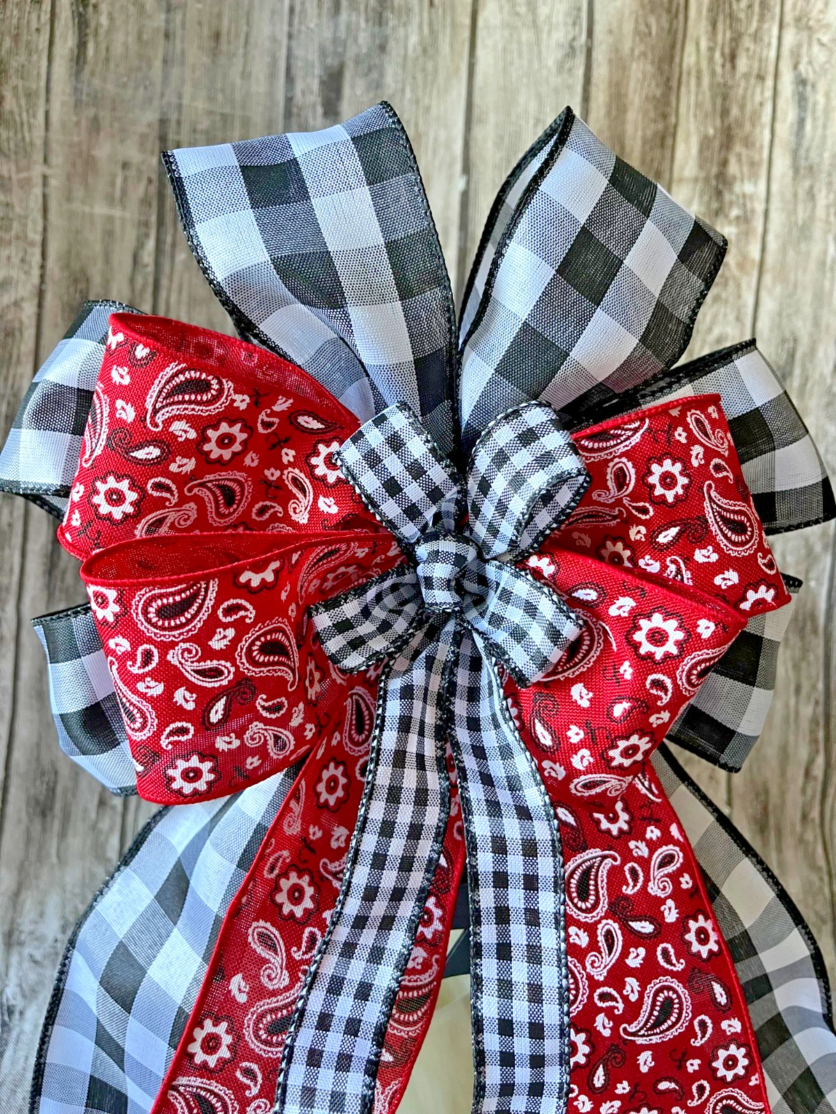 10″ Farmhouse Wreath, Lantern Bow: Red Bandana, Buffalo Plaid Wired Ribbon Bow