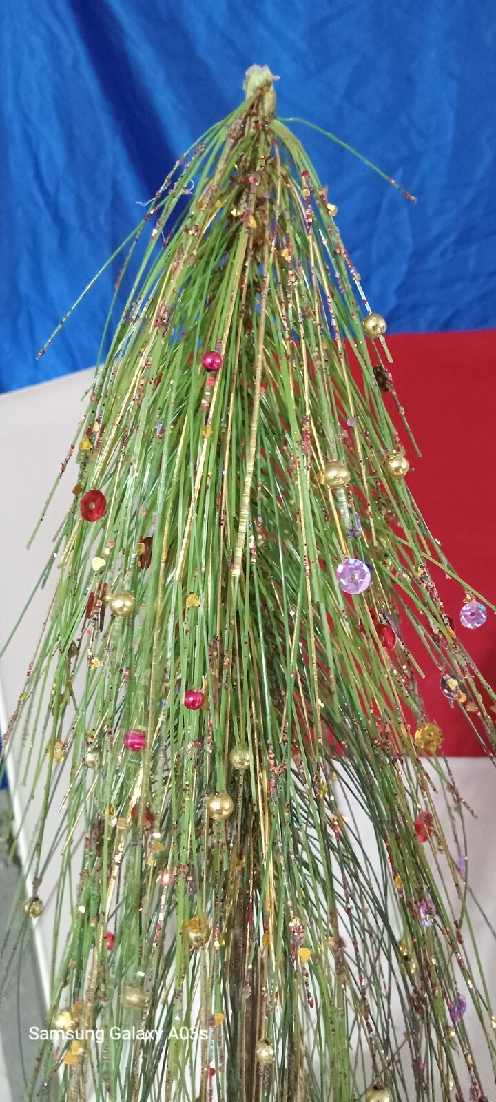 Faux Long Needle Pine In Gold Pot 19″ Tall Wth Sparkles