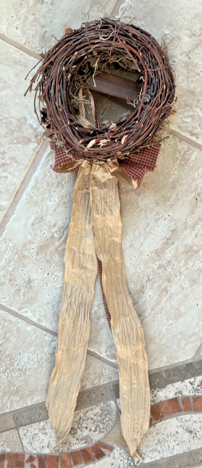 CUSTOM PETITE WELCOME WREATH W/HOMESPUN BOW AND BERRY ACCENTS:NWOT