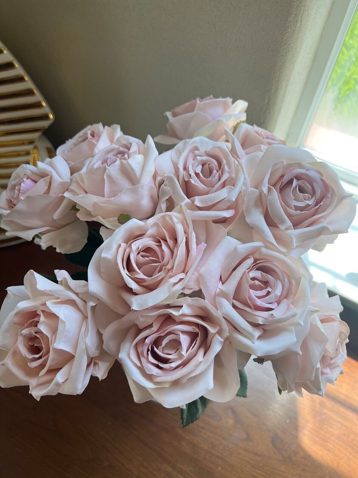 Rosscer Roses Artificial Silk 6 Piece Long Stem in Rustic Gradient Pink Color.
