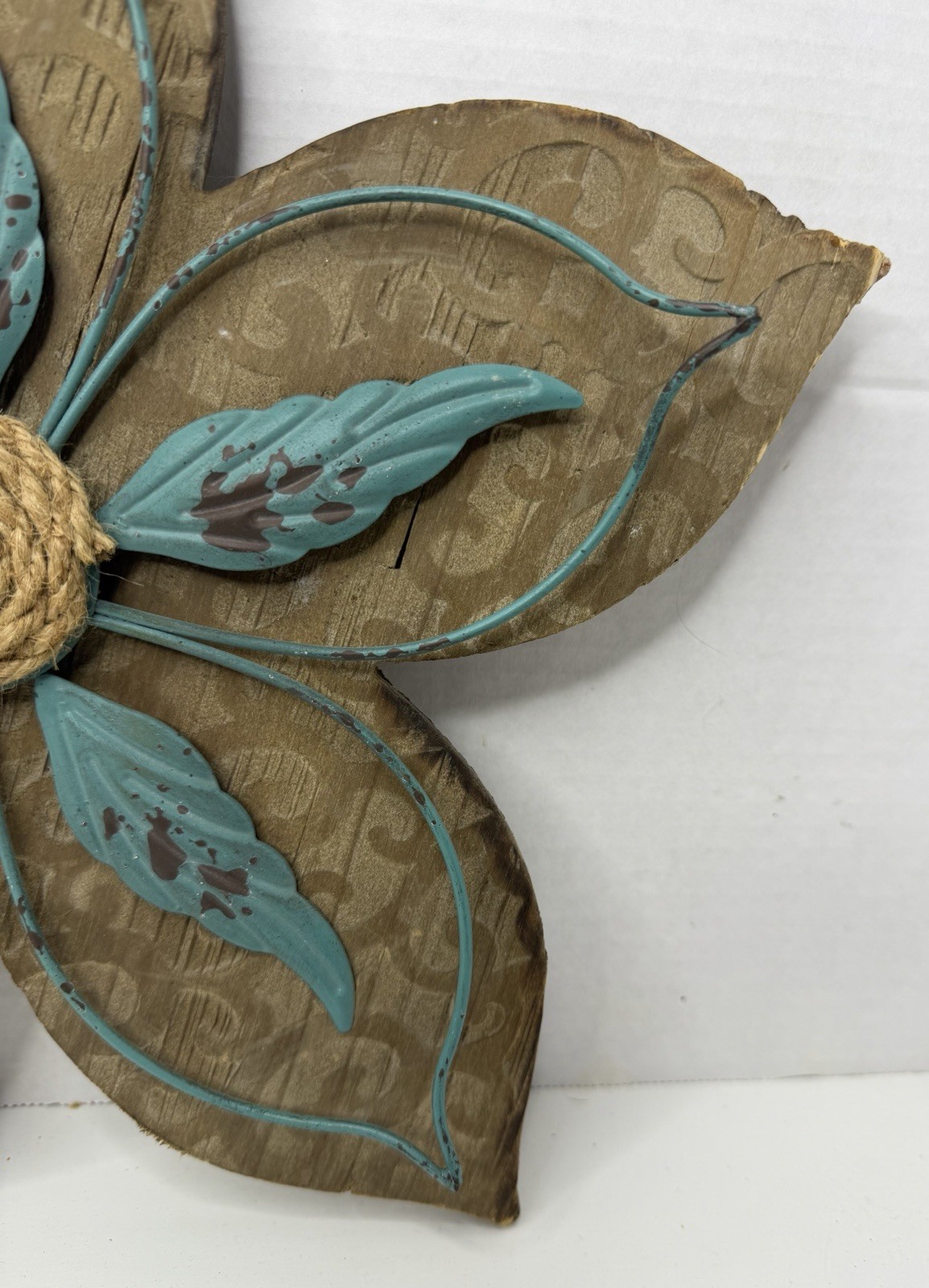 Rustic Wood Flower With Metal Center Wall Hanging Decor Teal 13.25”