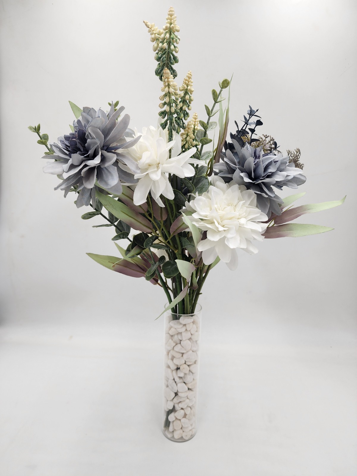 2 beautiful flower arrangements with vases included blue and white stands 20″