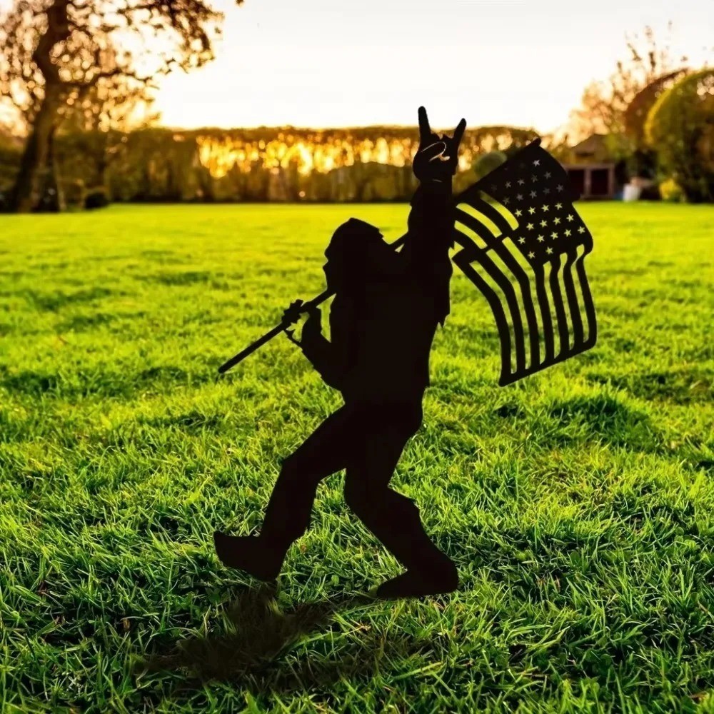 1pc Sasquatch Metal Garden Art – Americana Outdoor Party Decor