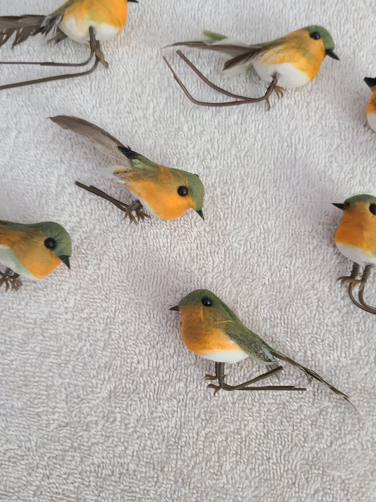 7 ARTIFICIAL FEATHER ROBIN BIRD FLOWER PICK/DECOR MINIS