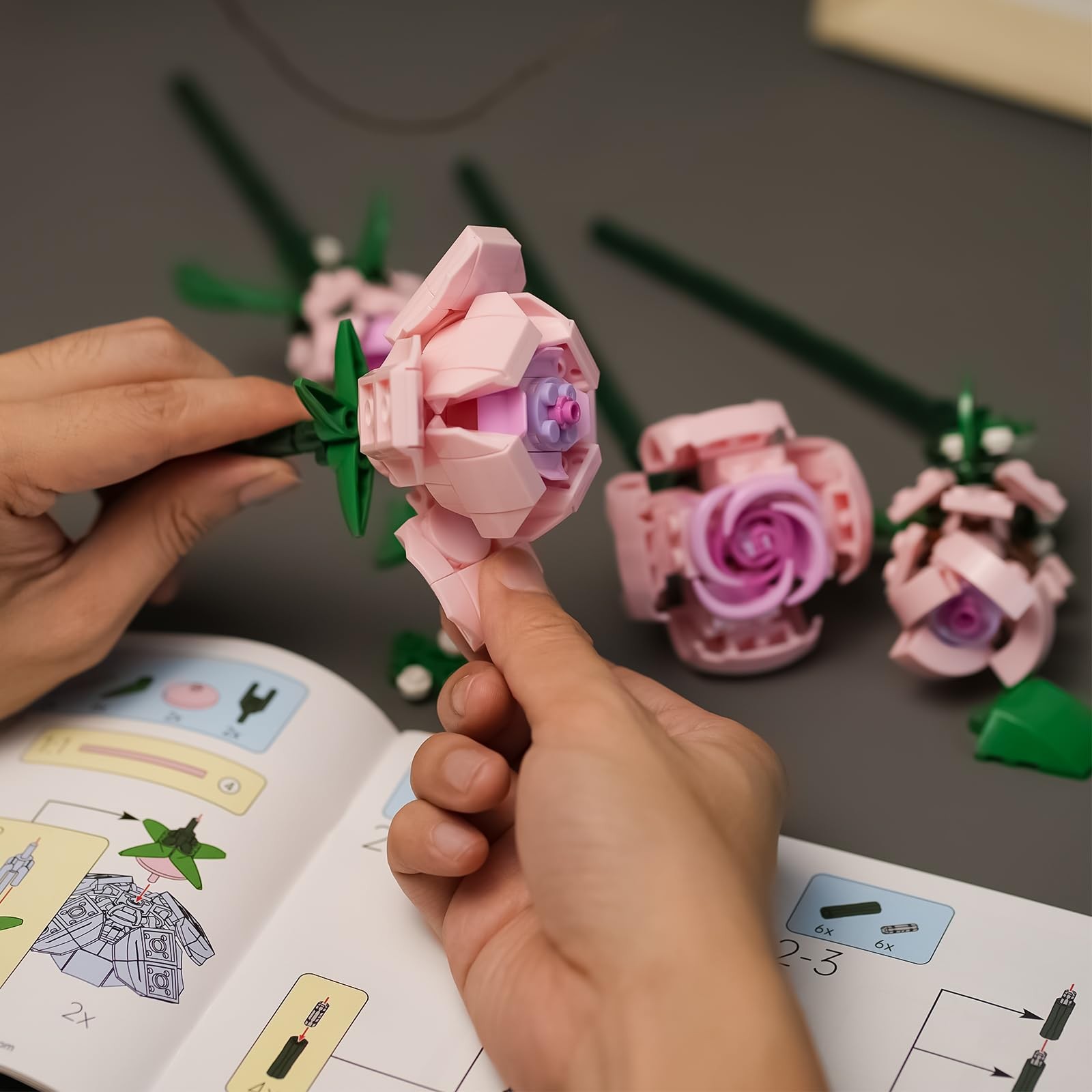 CHUANGPIN Flowers Building Set for Adults,Roses Gift for Her or Him for