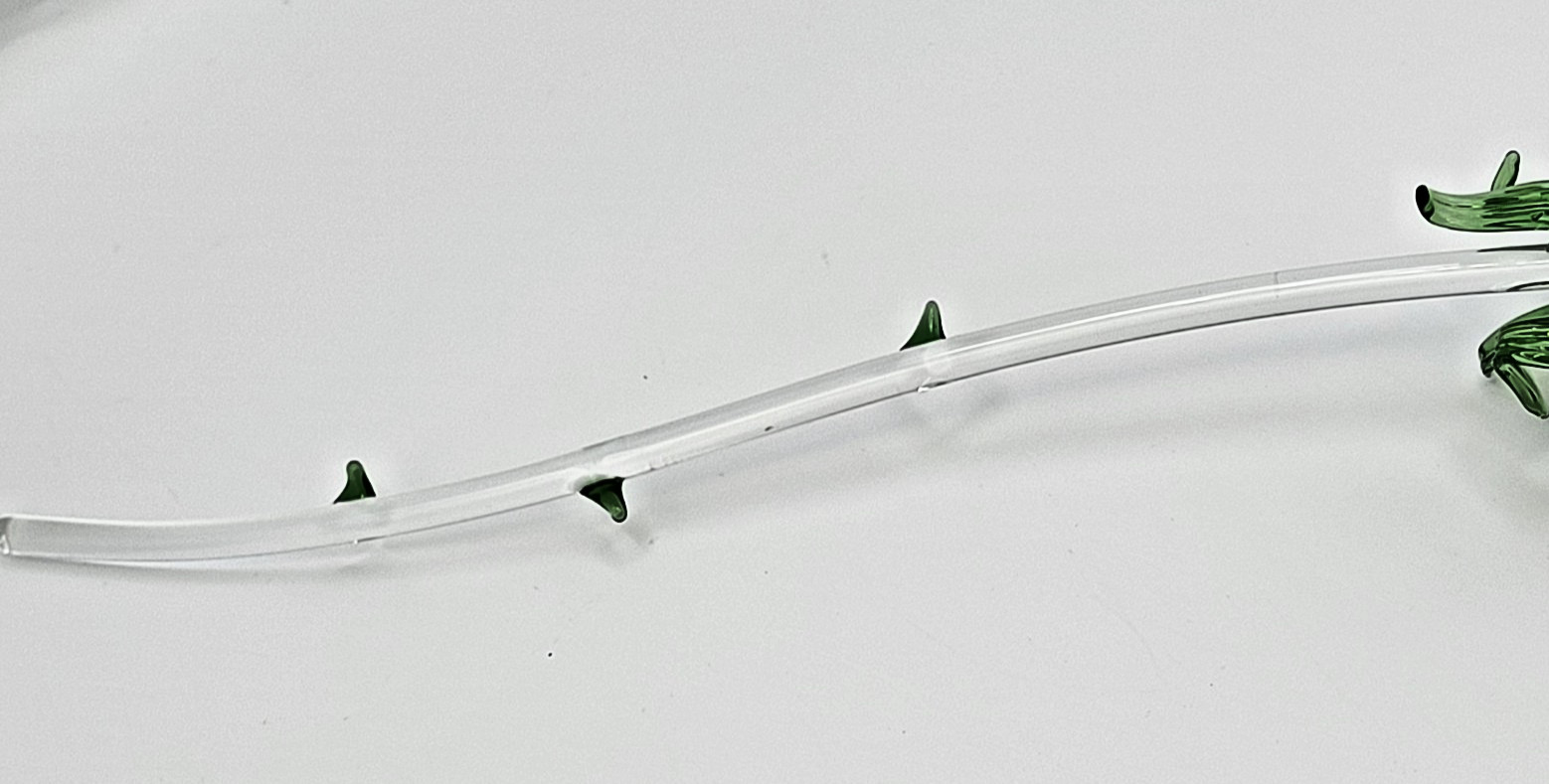Art Glass Long 11.5″ Single Red Rose w Gold Trim Petals Clear Stem Green Thorns