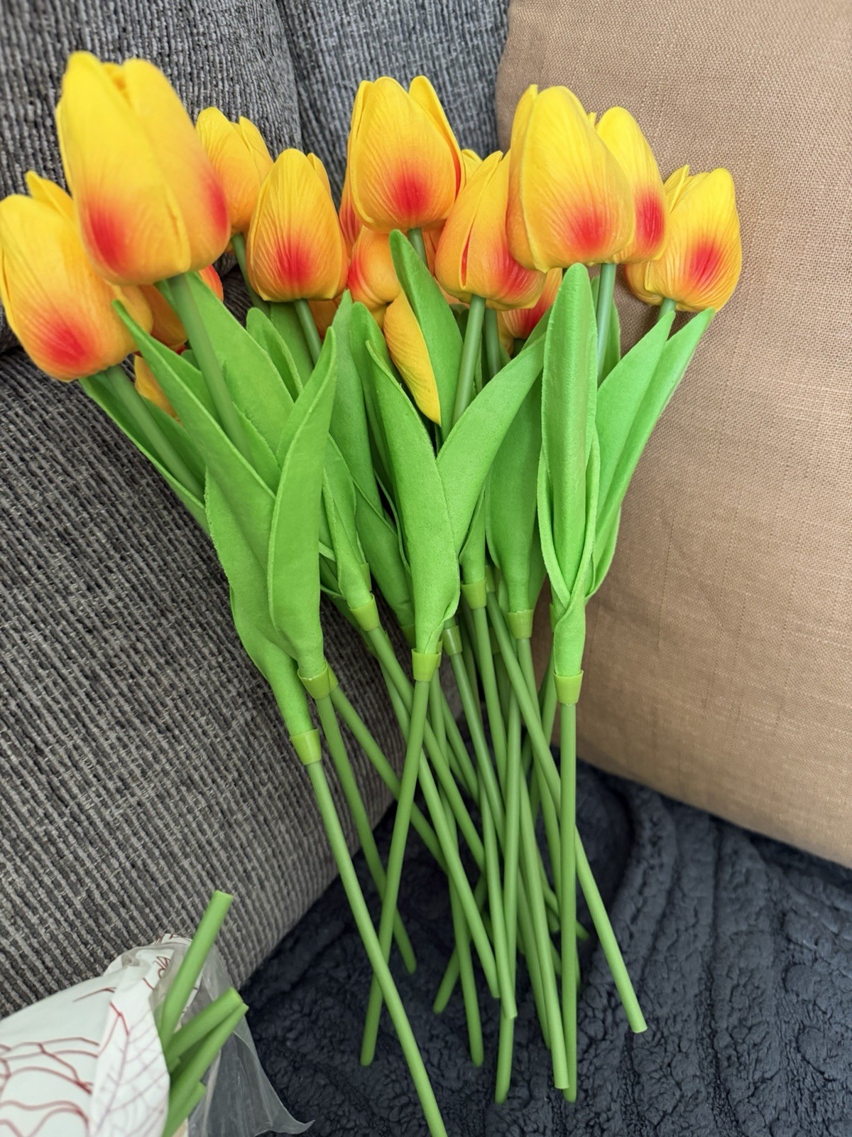 50 Pc Fake Tulips Latex Flowers PU Tulips with Stems Bright Yellow real touch