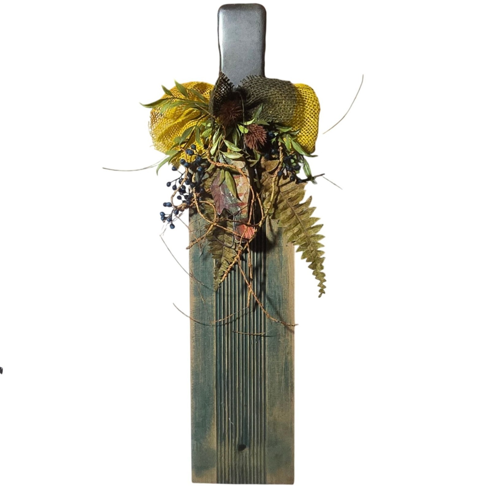 Rustic Fish Cabin Floral Wall Decor Cozy Country Cottage Whimsical Flower Art