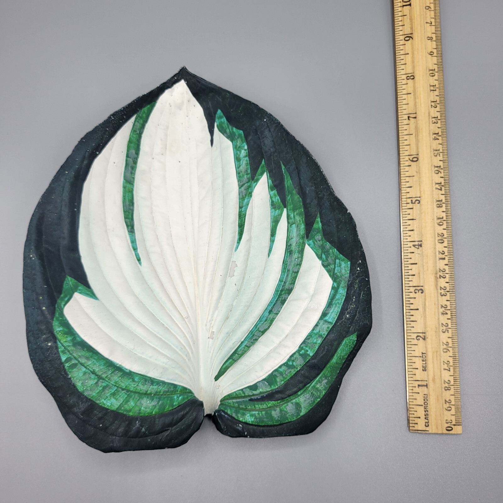 Natures Splendor Green White Hosta Plant Leaf Dish Decor Signed L Hulst 2006