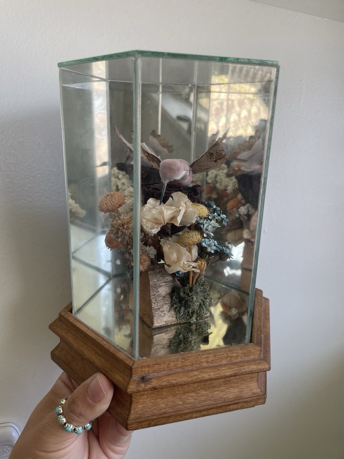 Vintage Faux Hummingbird Hexagonal Glass Display Case Dried Flower Diorama 1970s