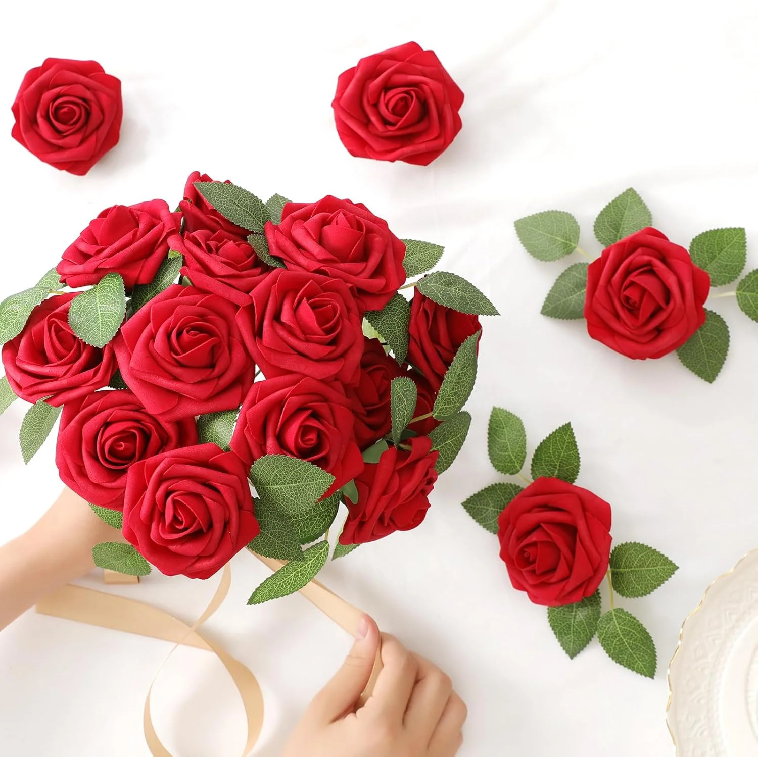 DerBlue 60pcs Artificial Roses Flowers with stem and 10pcs Green Leaves Real Loo