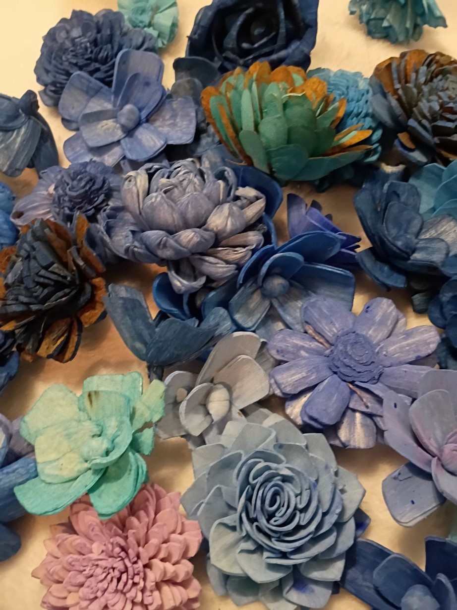 100+ Sola Wood Flowers Multiple Colors Sizes Shapes Styles 1 1/4- 4″ Loose Lot
