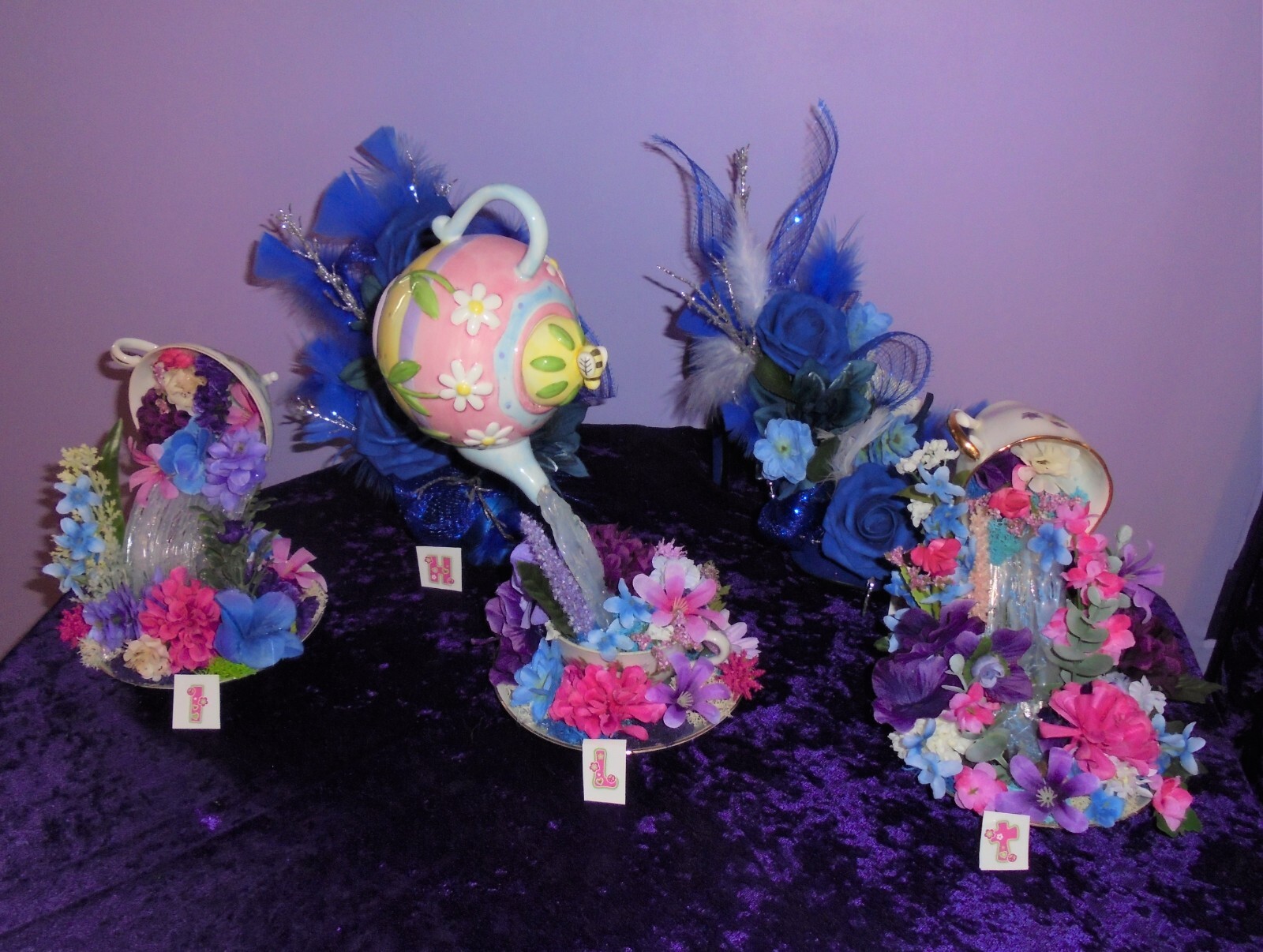  teacup & saucer  Item # T
