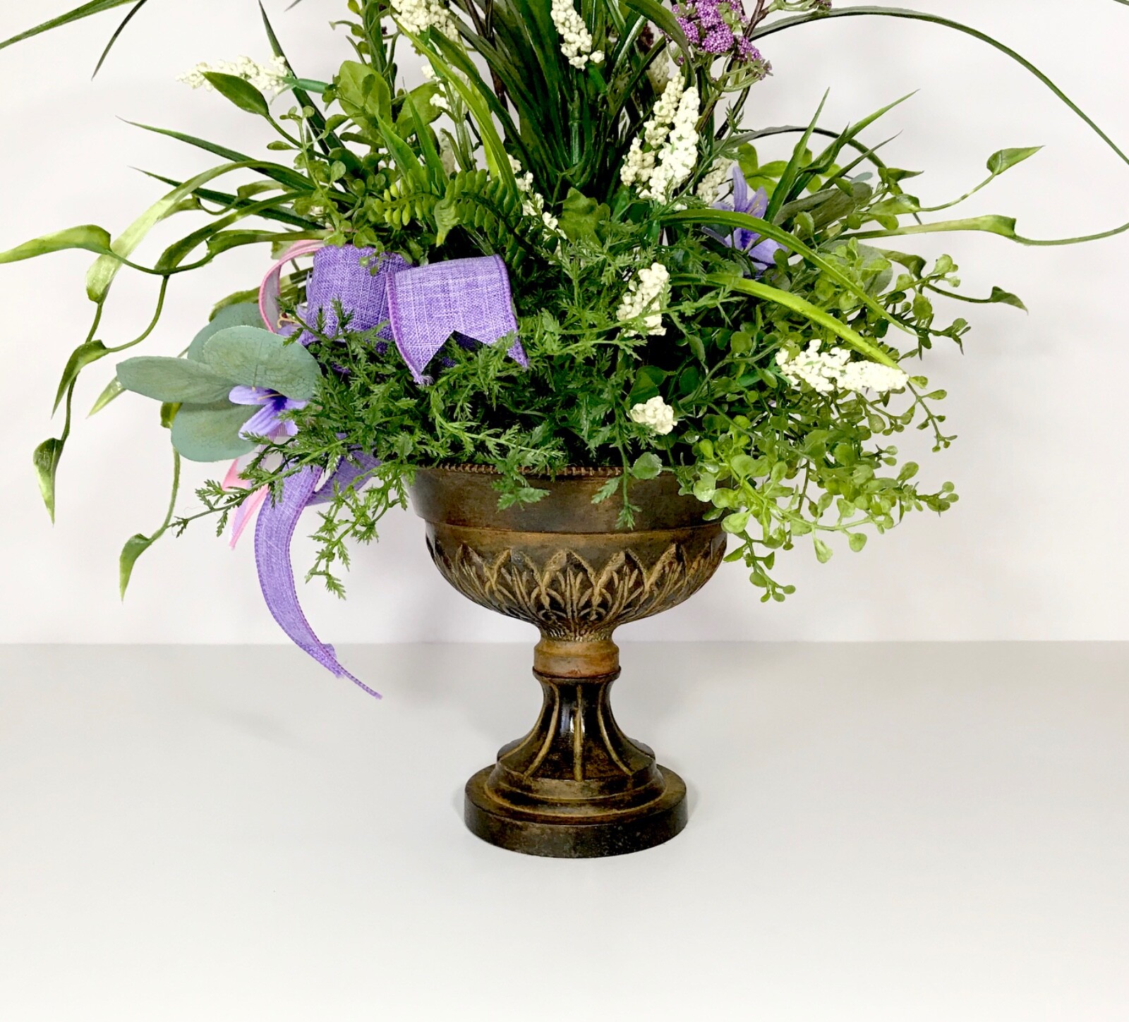 SPRING FLOWERS FLORAL ARRANGEMENT CENTERPIECE SOLID BRASS PEDESTAL COMPORT DISH