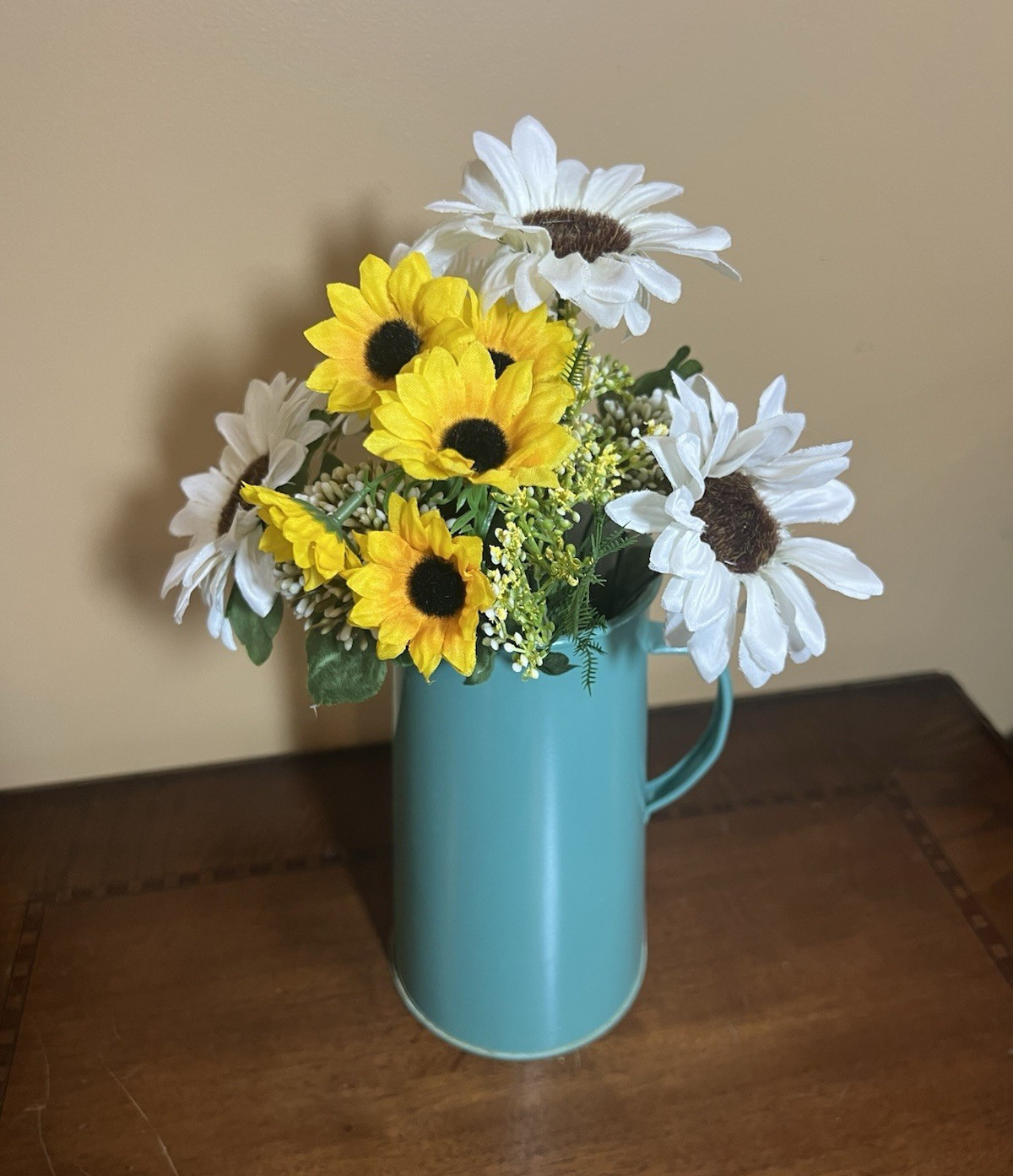 Artificial Daisy & Sunflower Arrangement Centerpiece, Yellow/White/Green Plastic