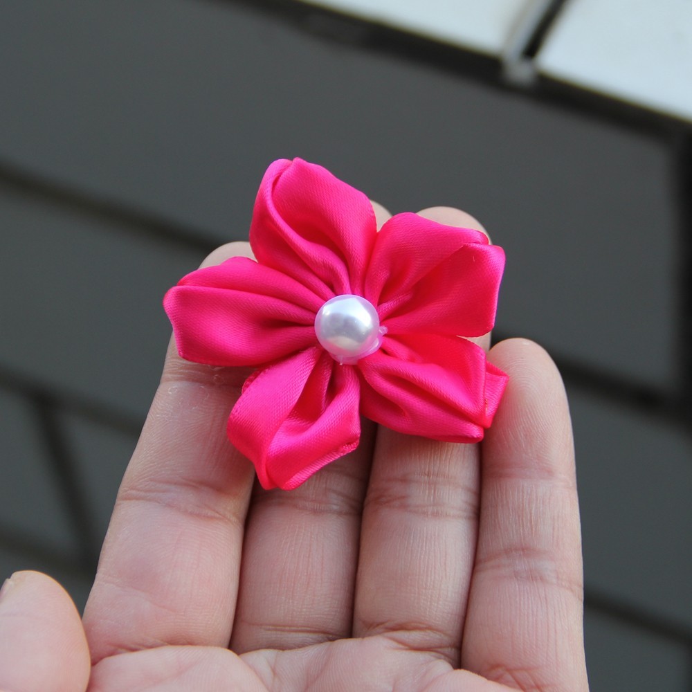 5cm Sweet Rosette Satin Ribbon Flowers With Pearl Used for Diy Headband