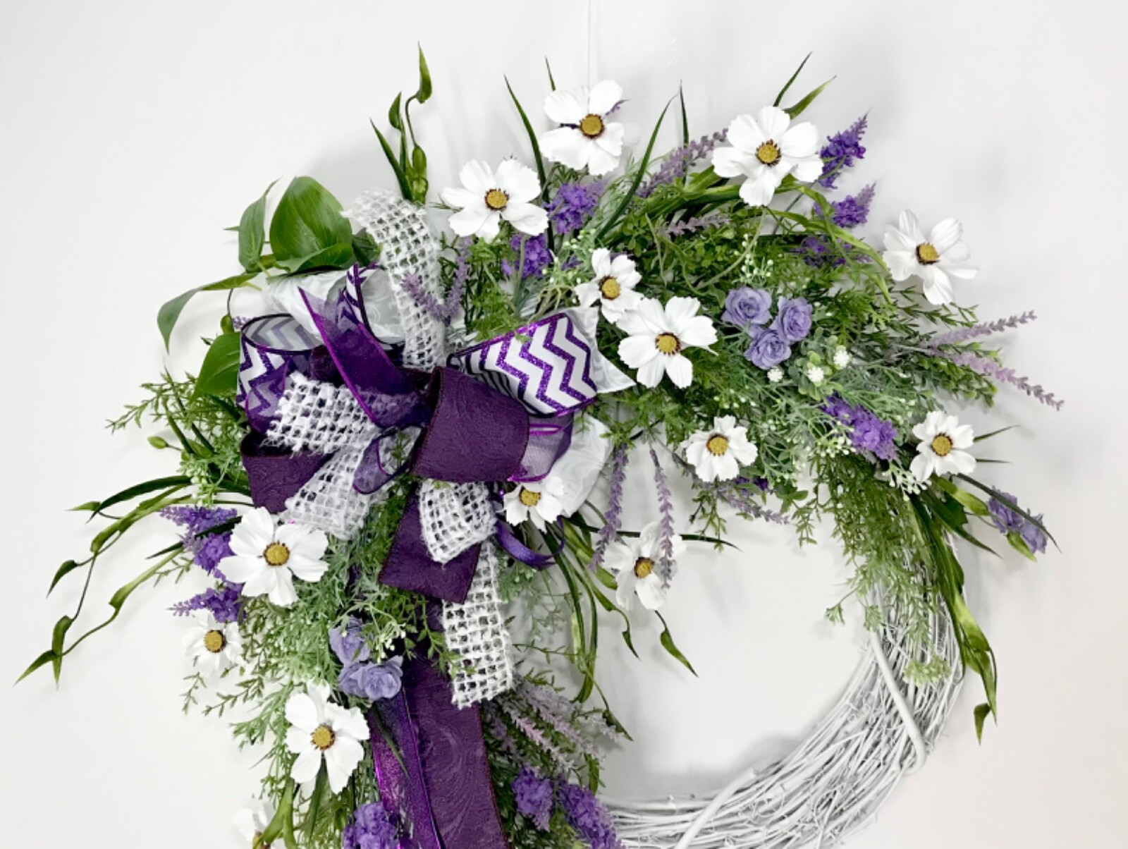 SPRING WHITE GRAPEVINE WREATH FRONT DOOR PURPLE SPRING FLOWERS HANDMADE NEW