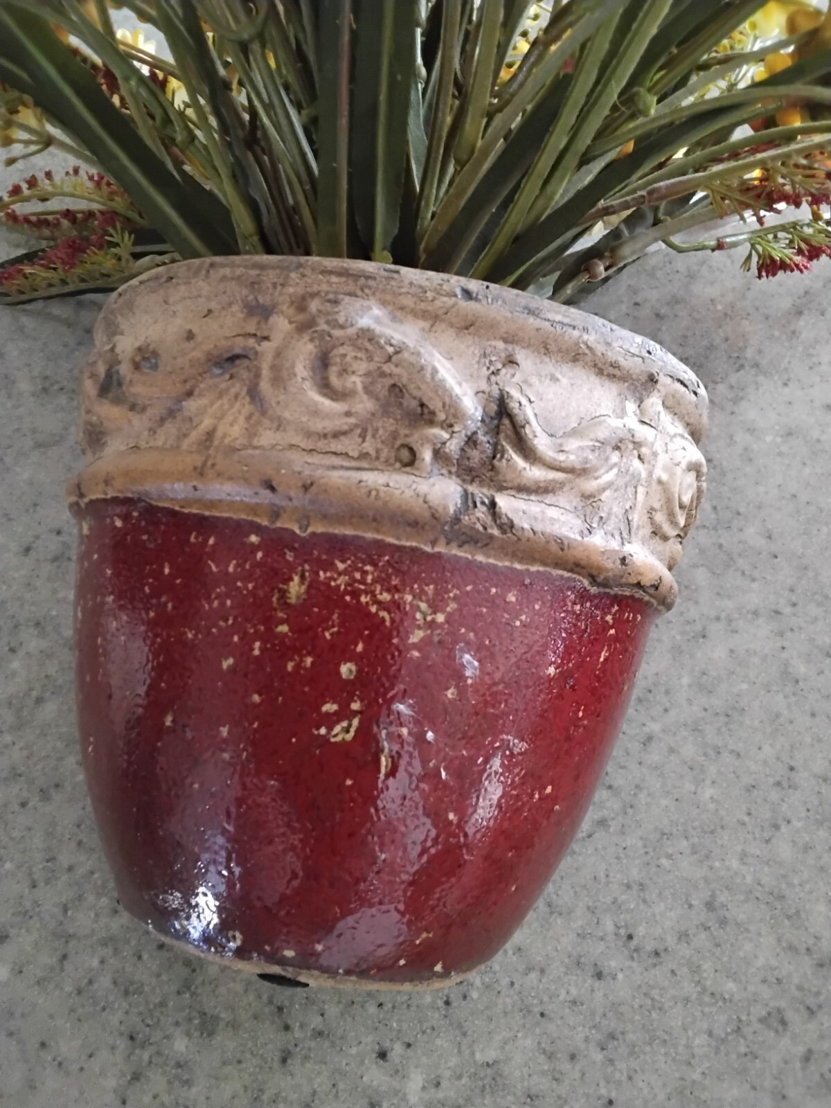 Spring Daisy Dahlia Artificial Floral Arrangemnet in Red Pottery Pot with Moss