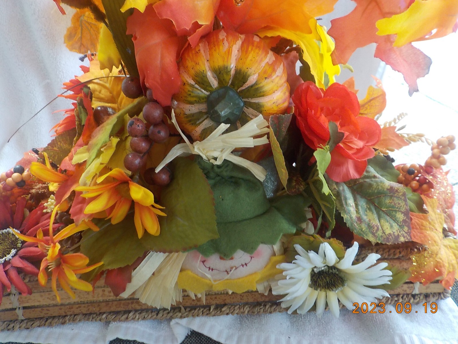 Fall Thanksgiving artificial centerpiece Floral arrangement plus leaf garland