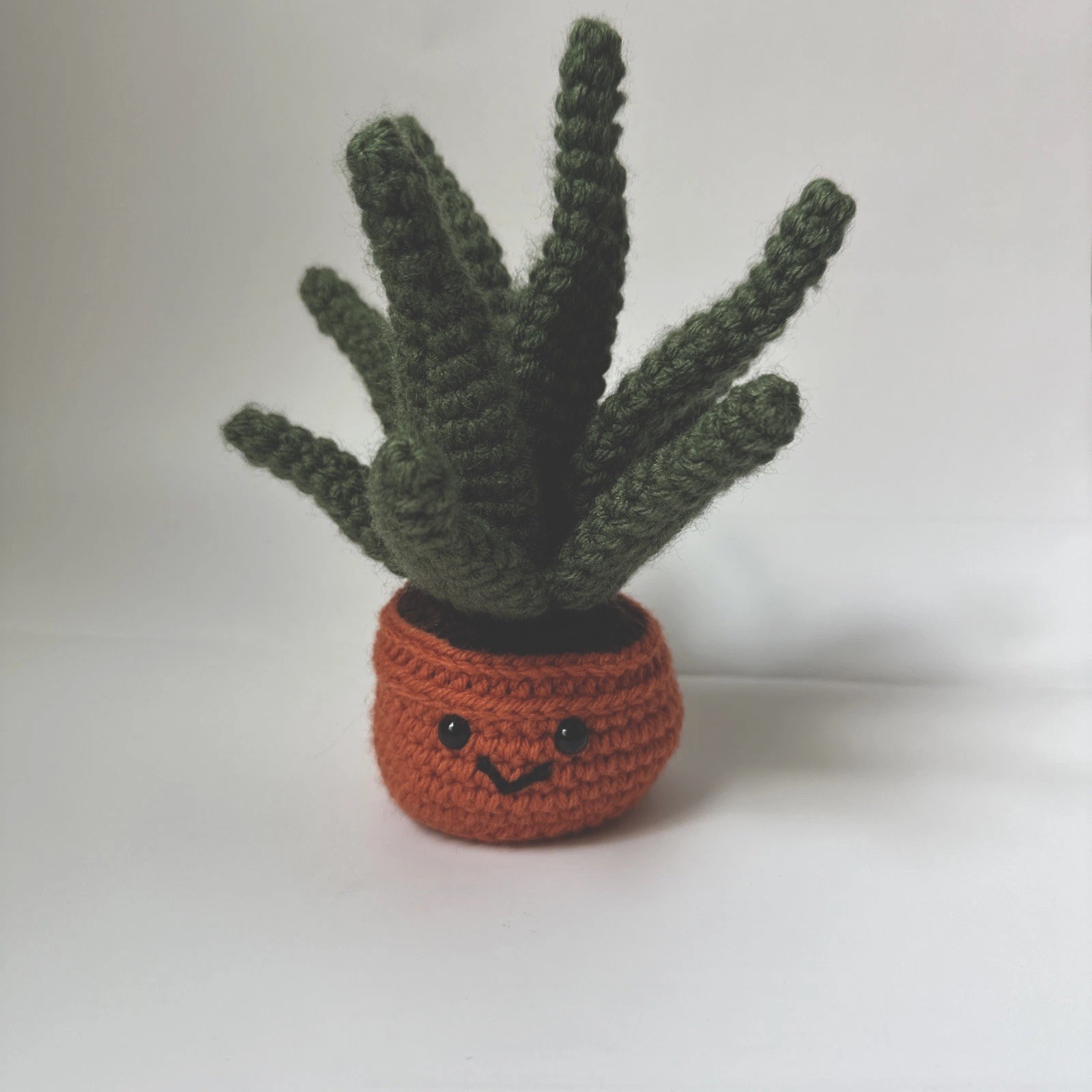 Handmade Crocheted Potted Succulent Plant 7” Retro Cute Gift Happy Aloe Vera