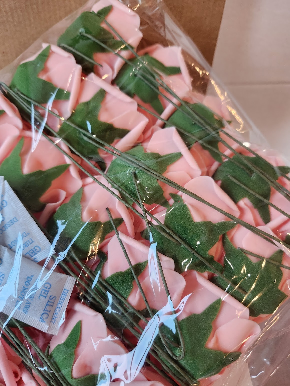 50pcs Artificial Flowers Foam Roses with Stems and 6 leaf pieces NEW