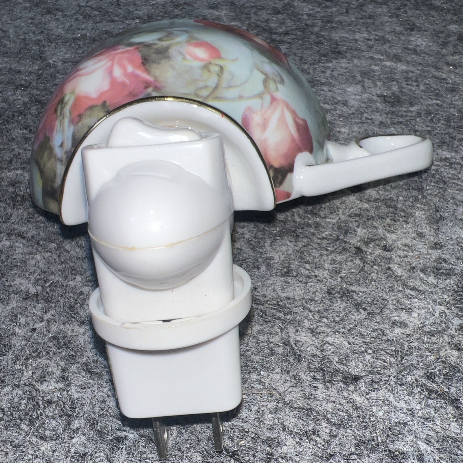 formalities by baum bros teacup nightlight grannycore cottage shabby floral
