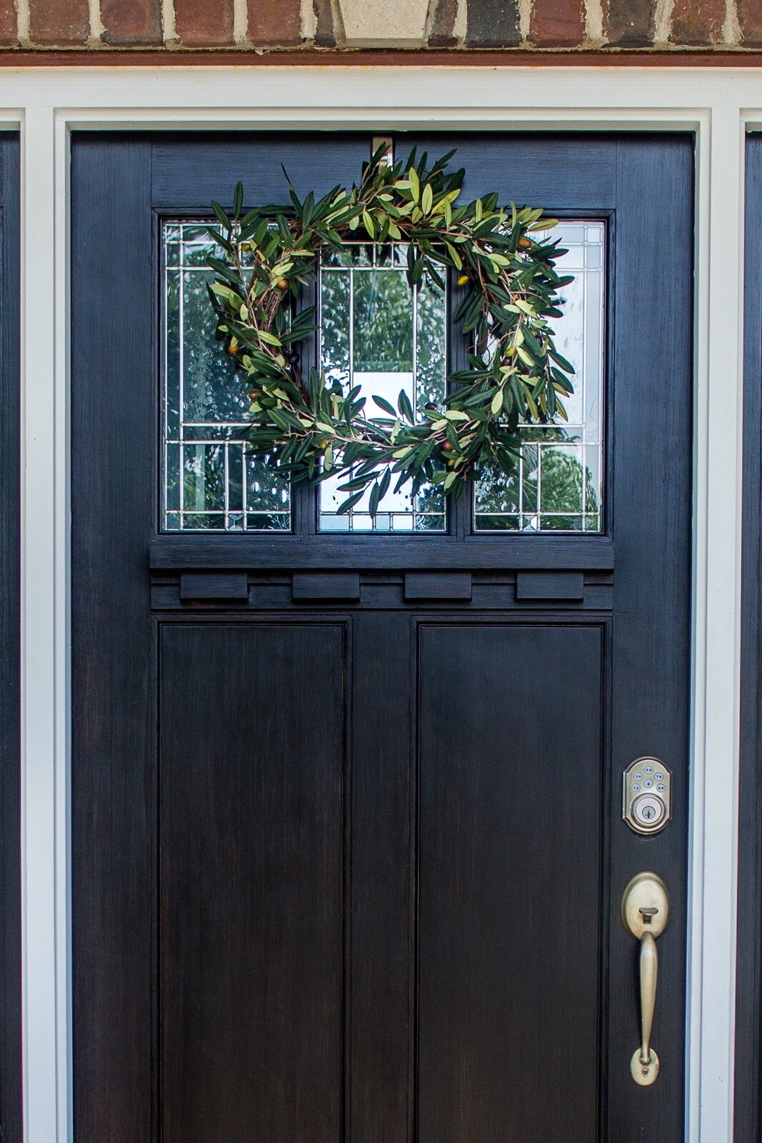 20” Artificial Olive Berry Twig Wreath Home Office Door Decor. Retail $77