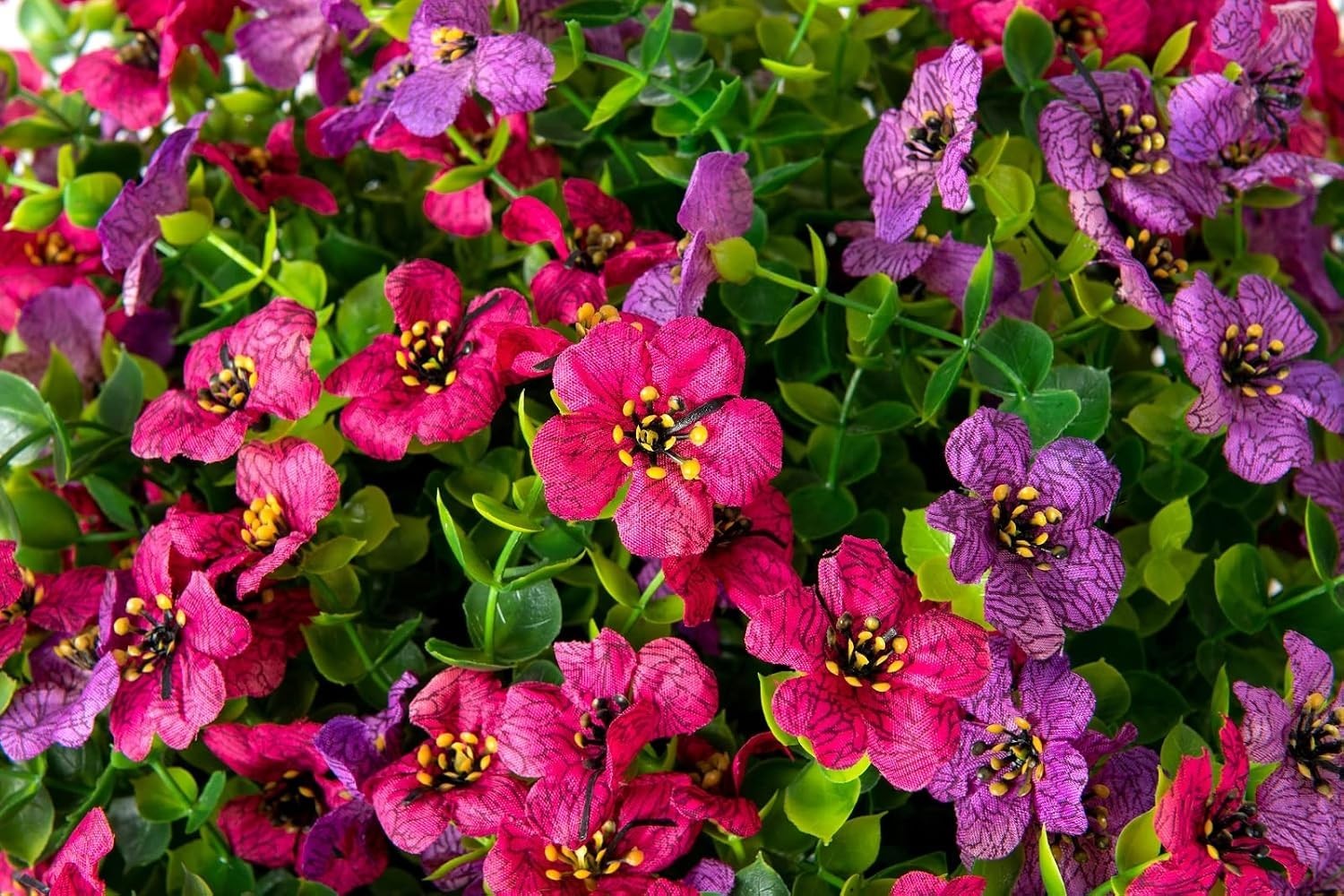 Elegant Silk Daisy Eucalyptus Hanging Basket – Perfect for Porches & Patios