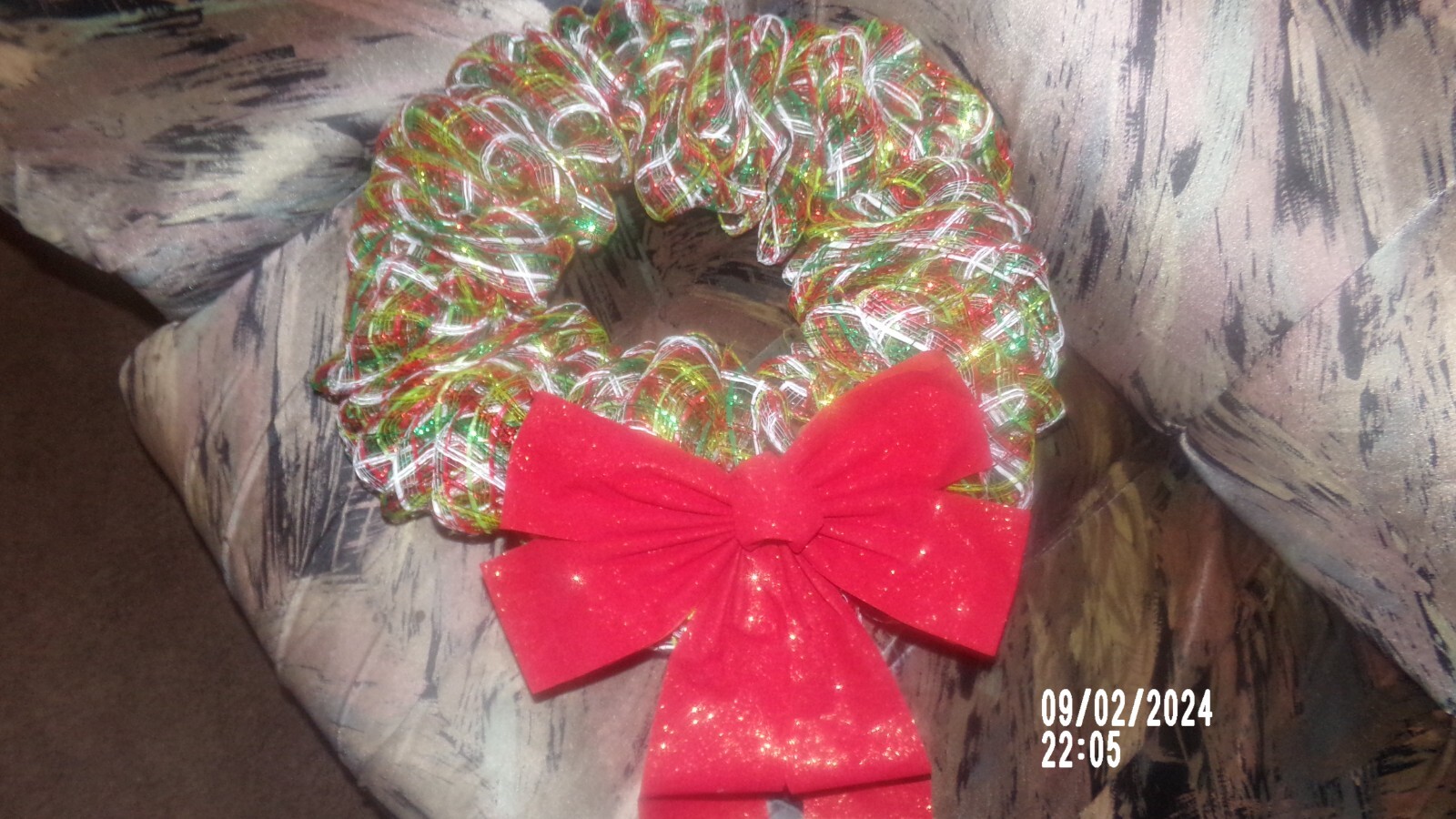 NEW 20″ Christmas Wreath Red Green Big Glitter Bow Lovingly Handmade by Dolley!
