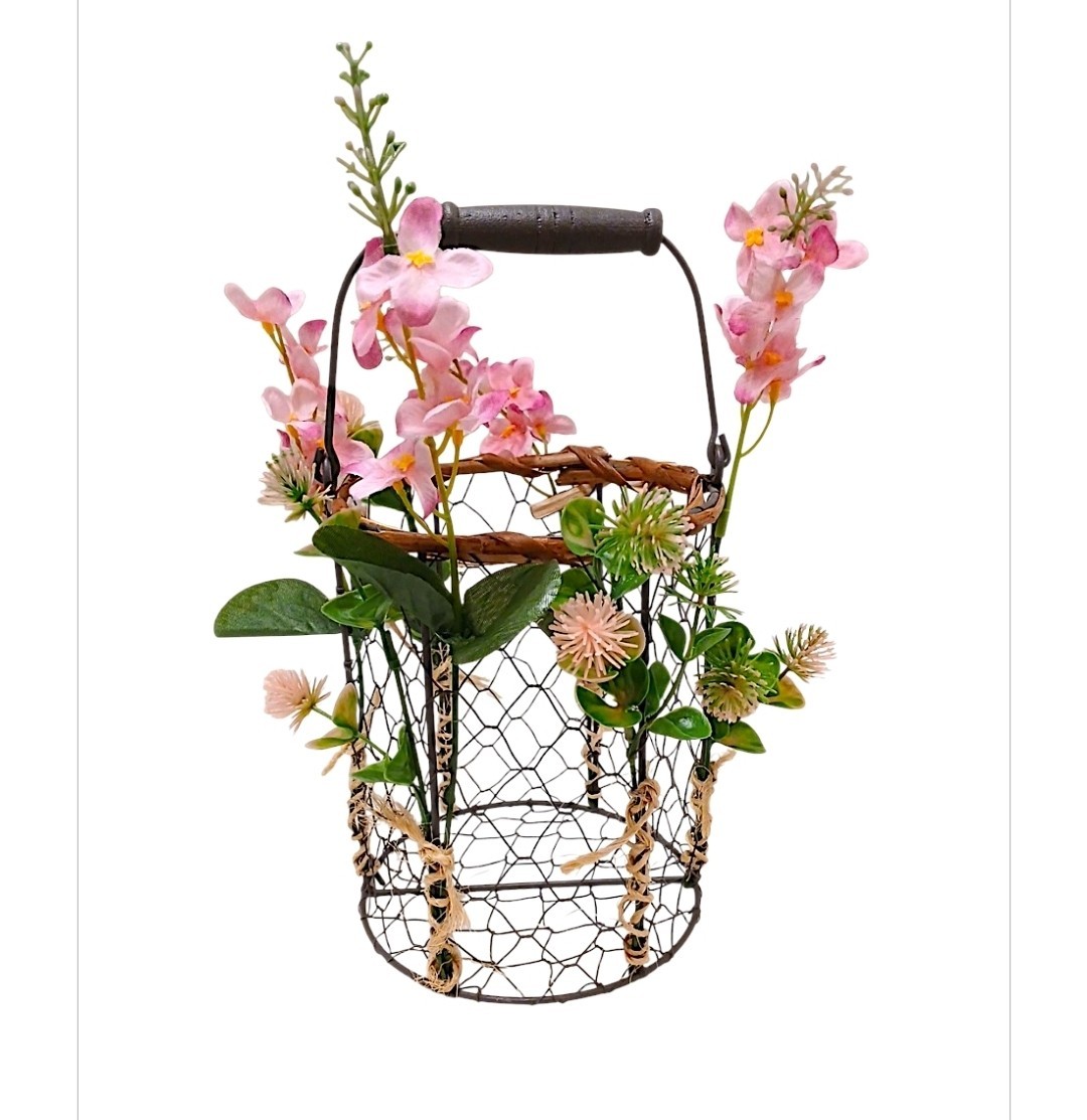 Vntg Farmhouse Wire Basket Floral Arrangement Wild Flowers Pink Cottagecore Boho