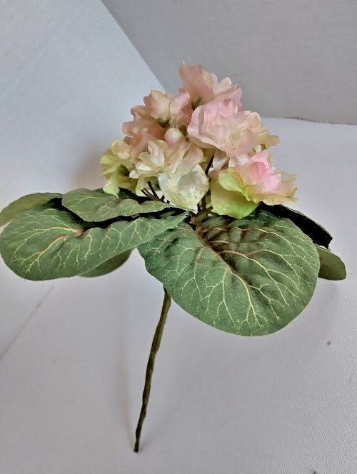 8″ ARTIFICIAL Semi-Miniature African Violet – no pot.
