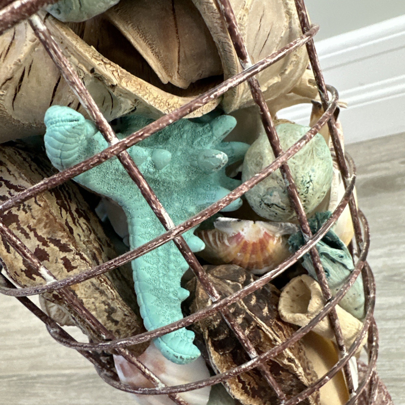 Beach Decore, Decorative Cage With Real Shells And Dried Ocean Plants Theme