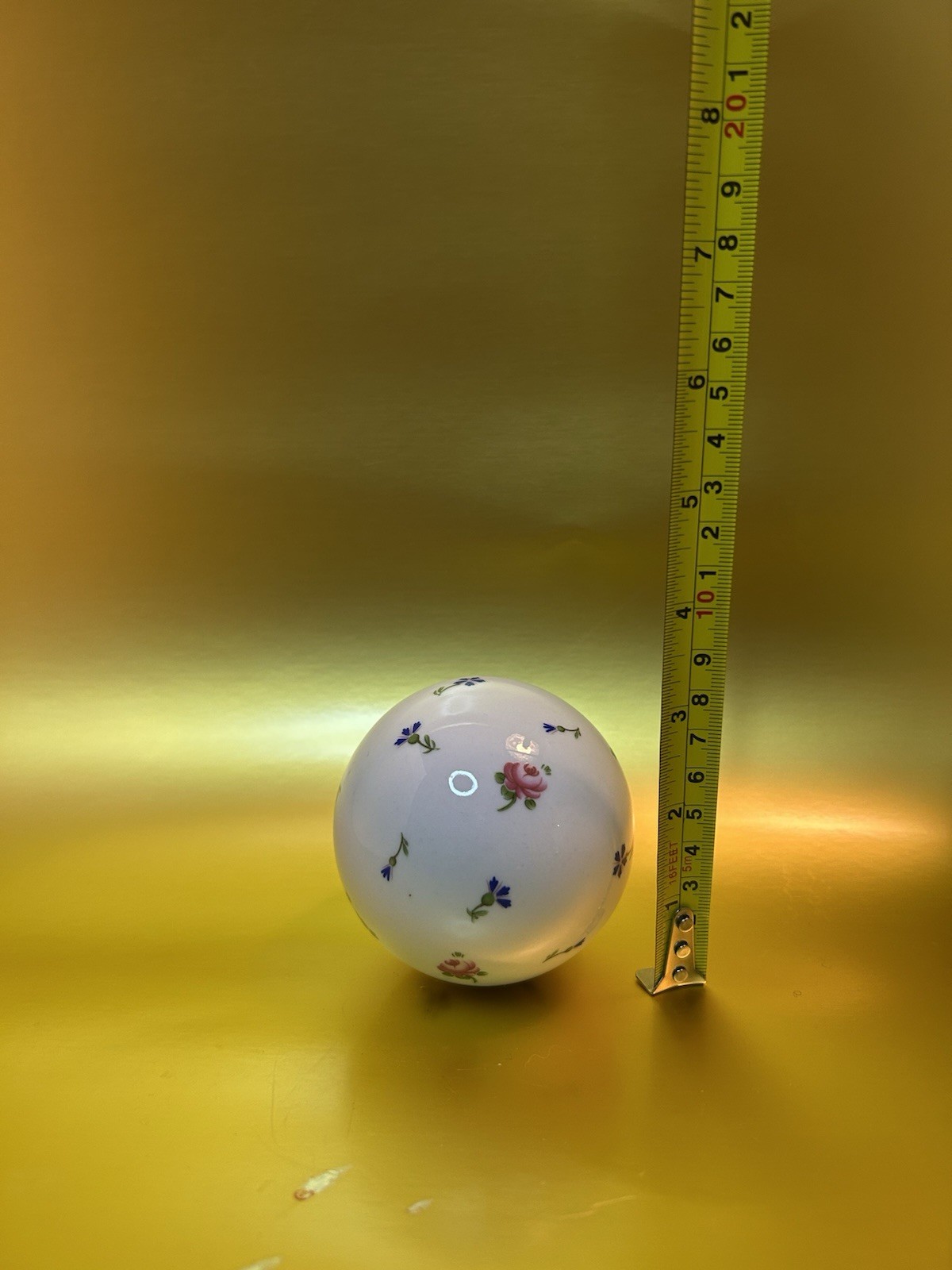 Decorate Porcelain Ball, set of 5.