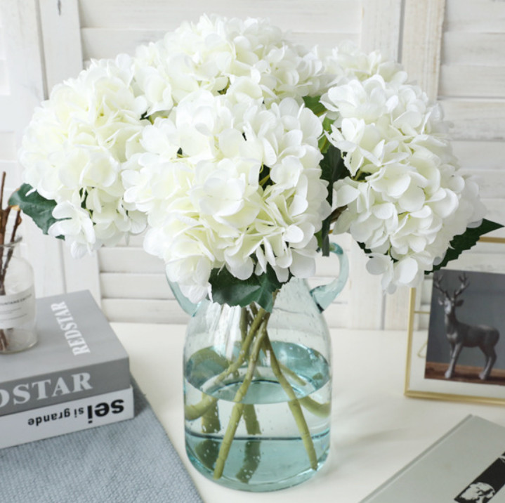5 pcs Hydrangea Artificial 18″ Royal Real Touch Hydrangea Heads with Stems
