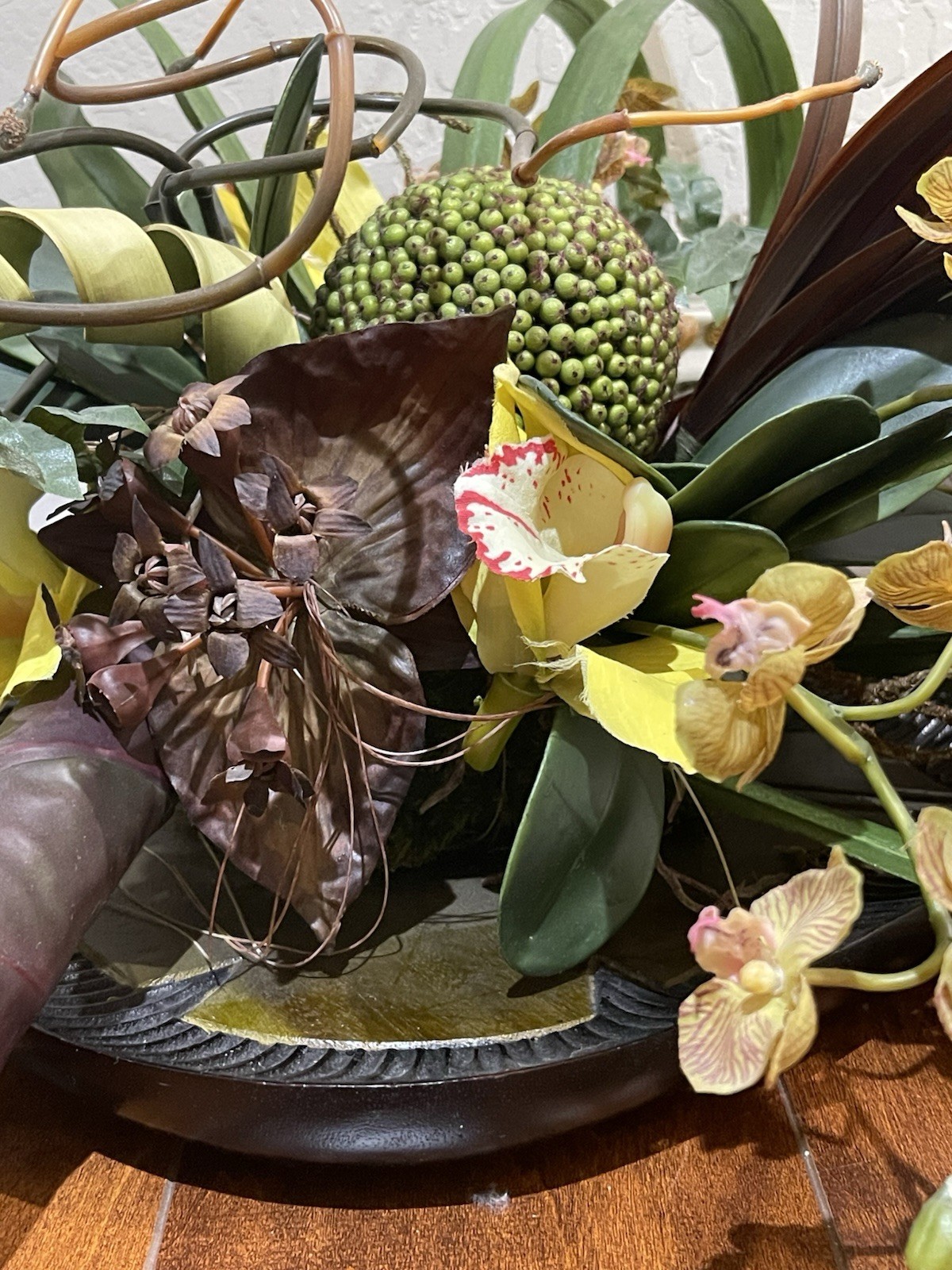 Artificial Faux Silk Floral Arraignment on Teak Wooden Plate 30″ x 18″ x 10″