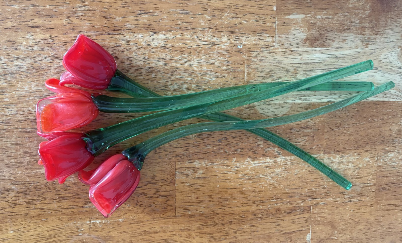 Glass red roses (set of 4) red petals, green stems