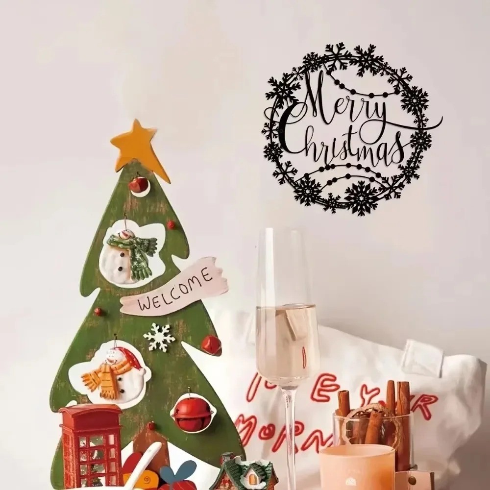 Merry Christmas Round Metal Wall Art – Festive Lettering Logo for Home Decor