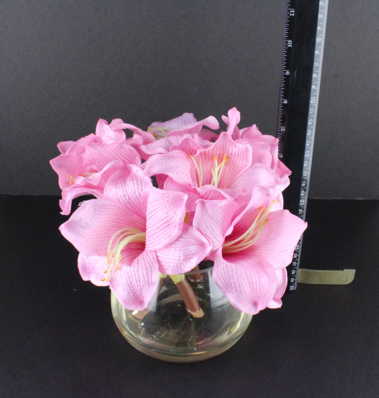Pink Artificial Flower Arrangement Display Decorating Accent Piece Décor