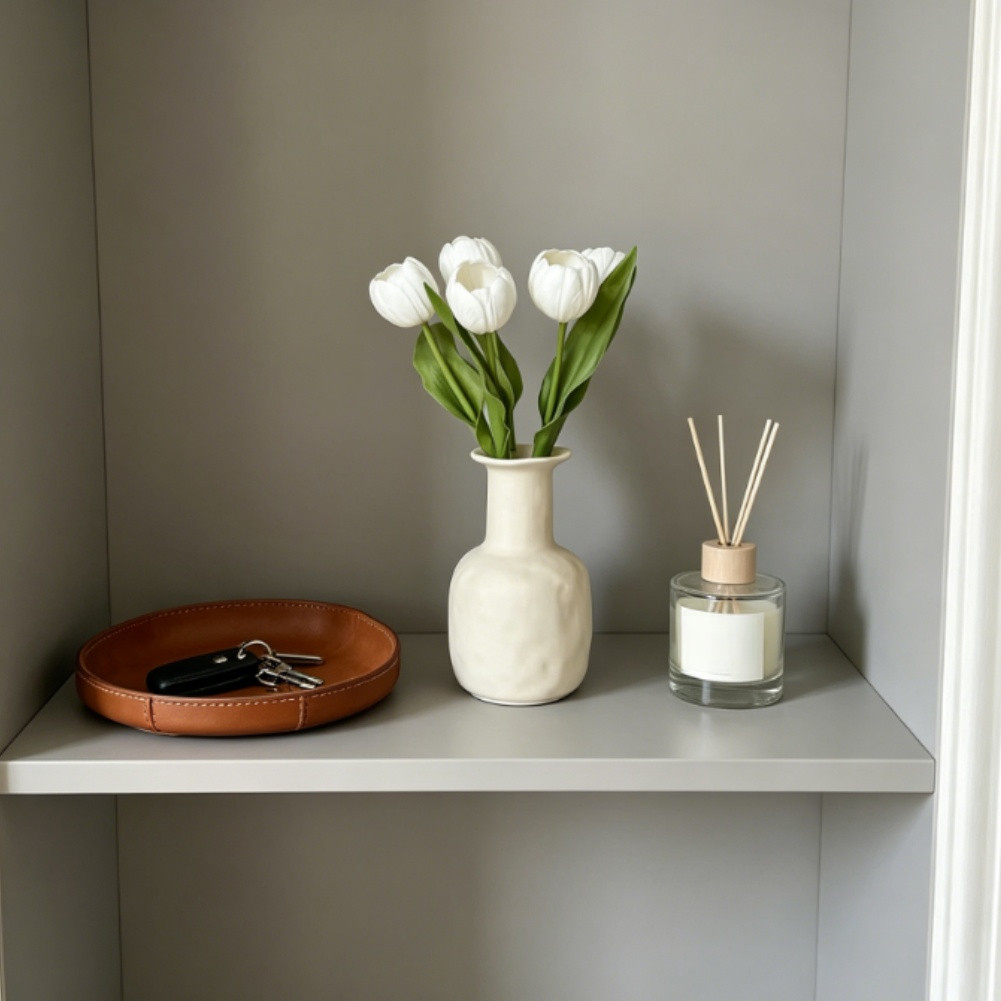 Realistic Looking Silk Tulips for Contemporary For Home Decoration Setup