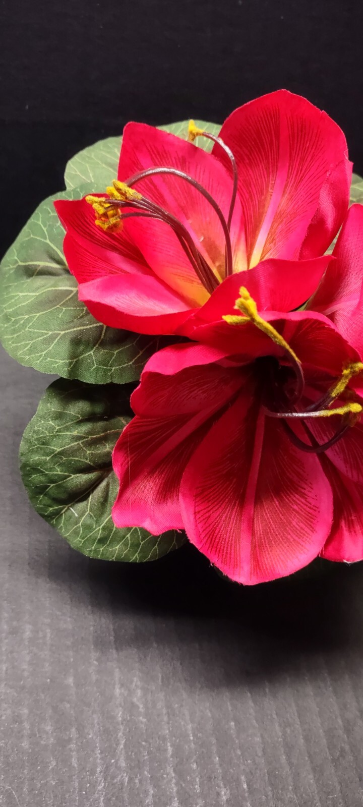 Artificial amaryllis flower table favor decoration