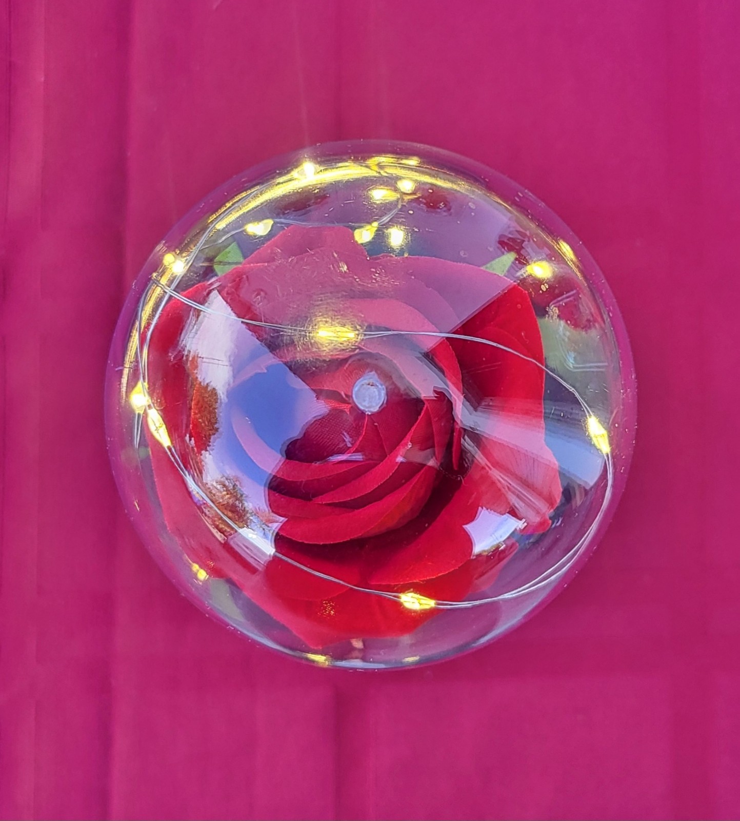 Lot of 6 Artifical Forever Red Roses with LED Fairy Lights In Clear Display Dome