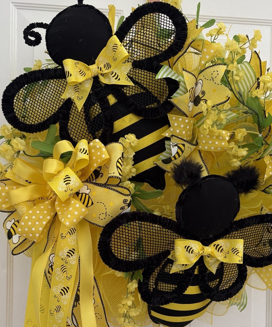 Bumblebee, Bug, Hanging Wreath, New, Home Decor, Wall/Door, Indoors/Outdoor.