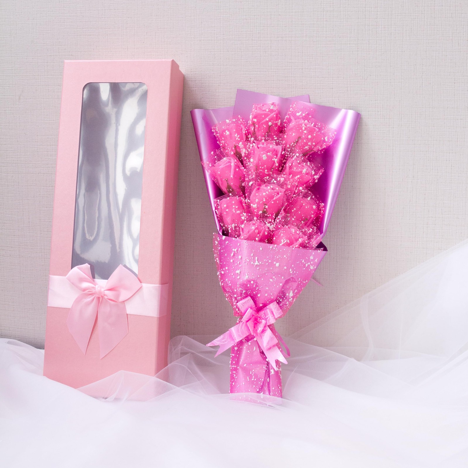 11 PCS Scented Forever Rose Bouquet Pink With Gift Box Mothers Day Wedding